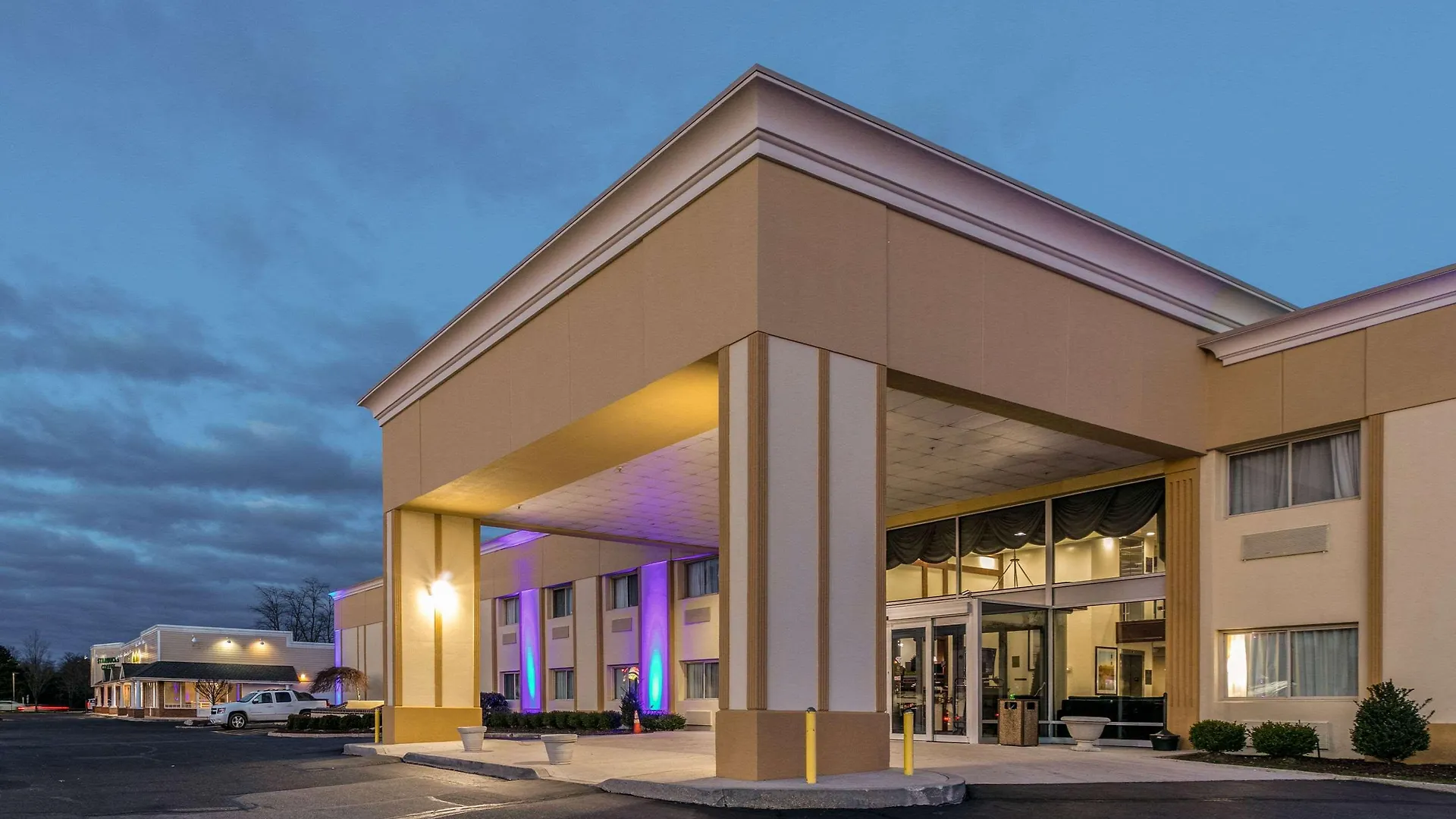 Comfort Inn Medford-Long Island