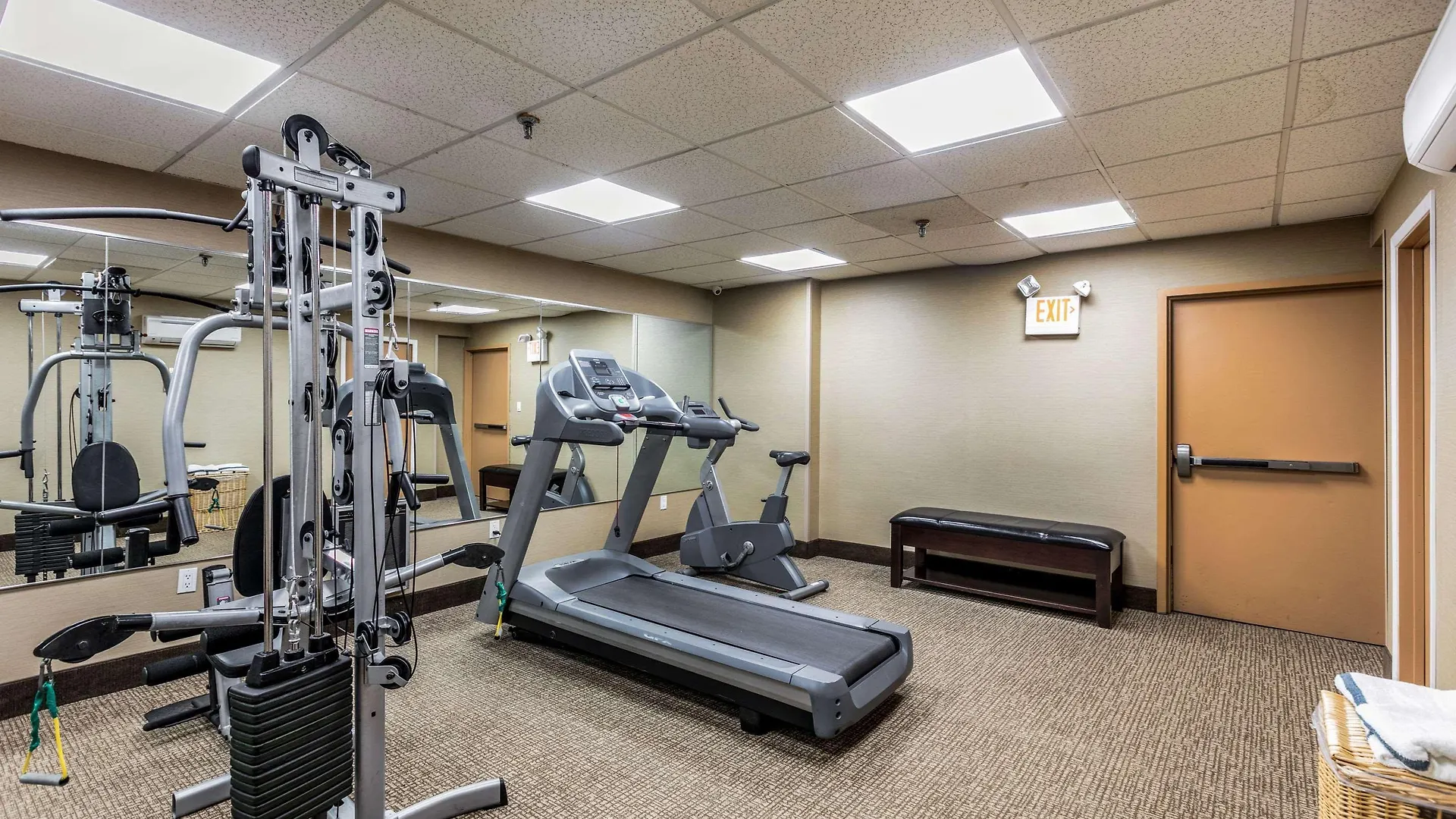 ***  Comfort Inn Medford-Long Island United States
