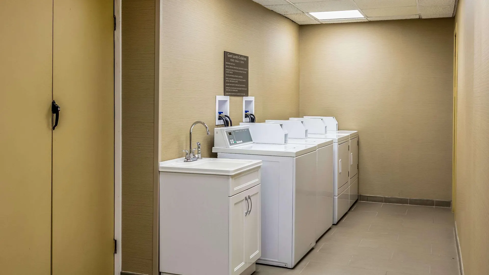 Comfort Inn Medford-Long Island  Medford