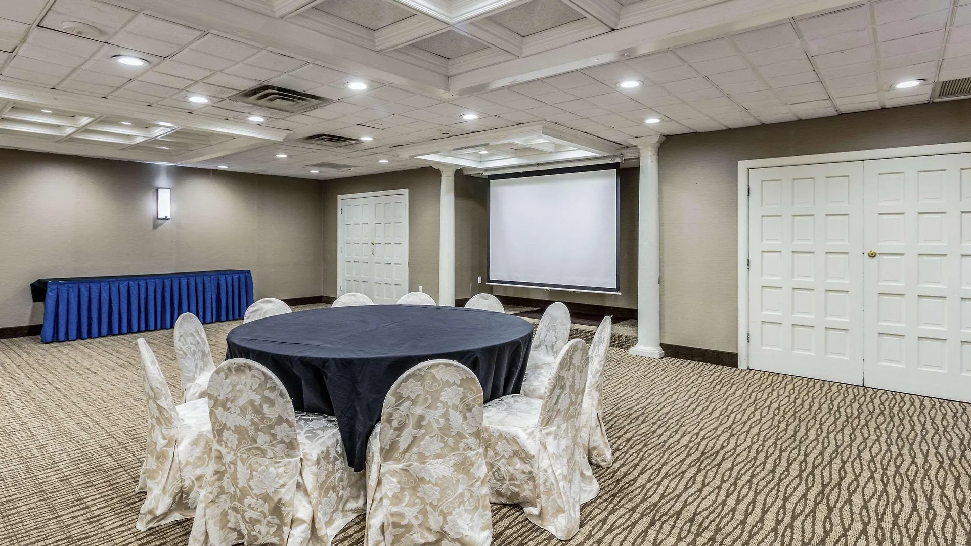 Comfort Inn Medford-Long Island Medford