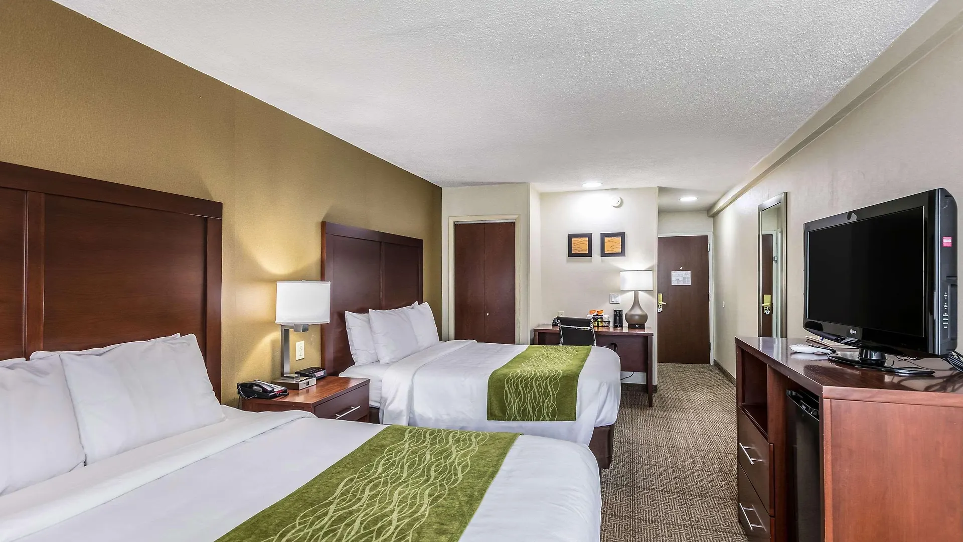 ***  Comfort Inn Medford-Long Island United States