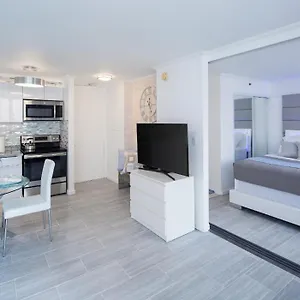 https://waikiki-banyan-modern-free-parking.hotelsinhawaii.org