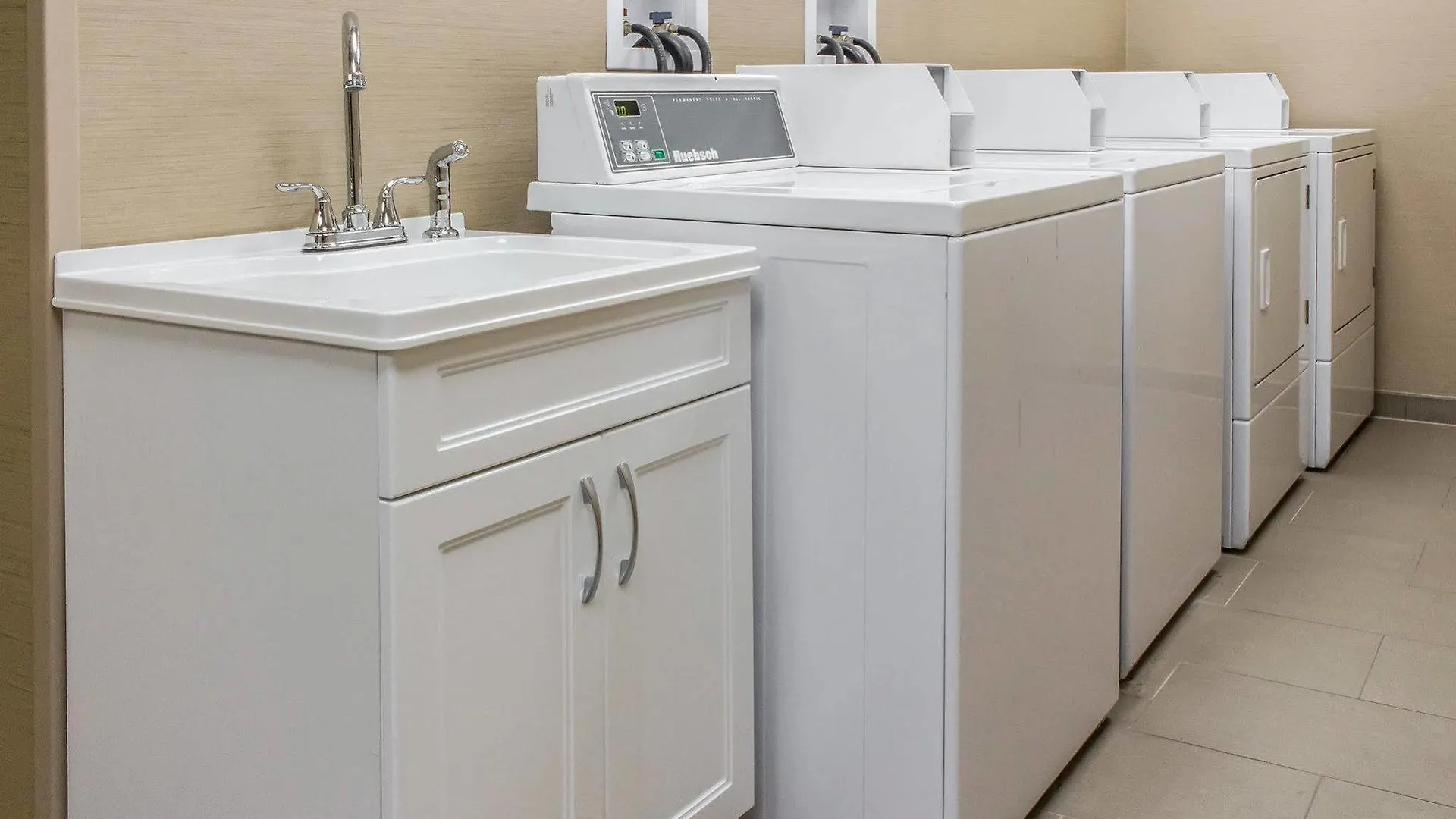 ***  Comfort Inn Medford-Long Island USA